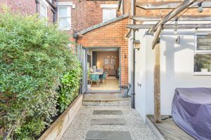 Photo 9- click for photo gallery